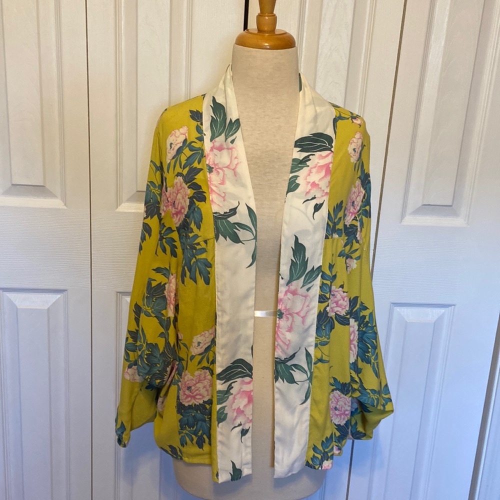 Anthropologie cardigan/kimono